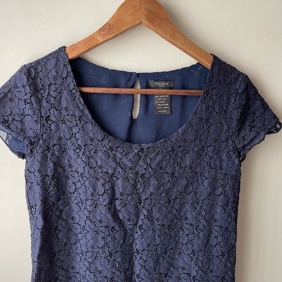 Aritzia TALULA Betsy Lace Top navy blue XS - Picture 4 of 9